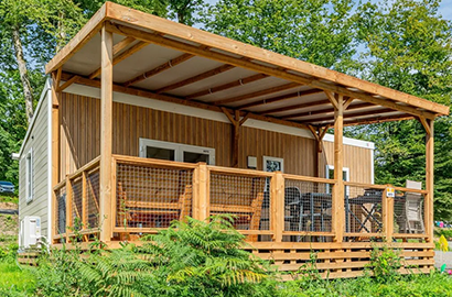une terrasse de mobil home