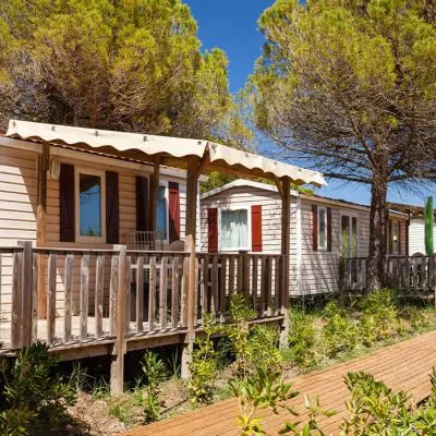 Un mobil-home en vente dans une région ensoleillée