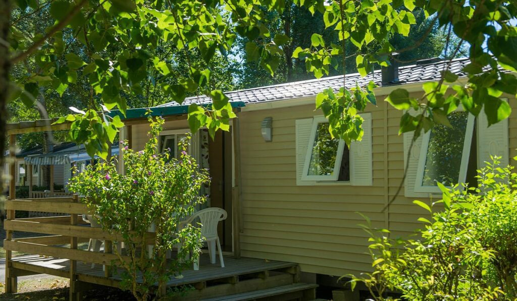 un mobil-home en camping