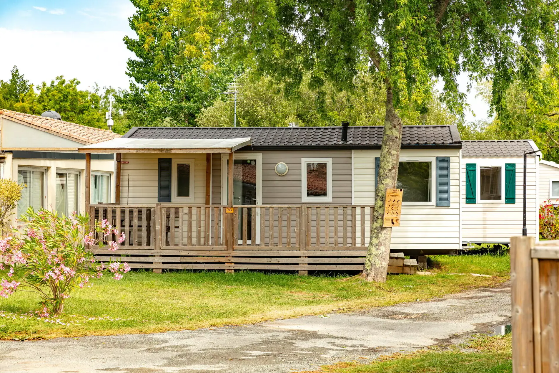 Sitemapcdatahttpsfoowindecoocommeuble House La Flechenull