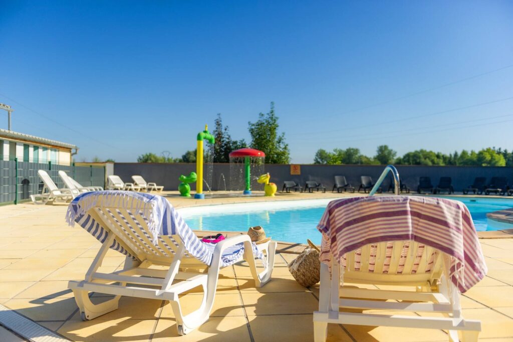 une piscine de camping