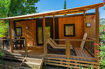 un mobil home bardage bois