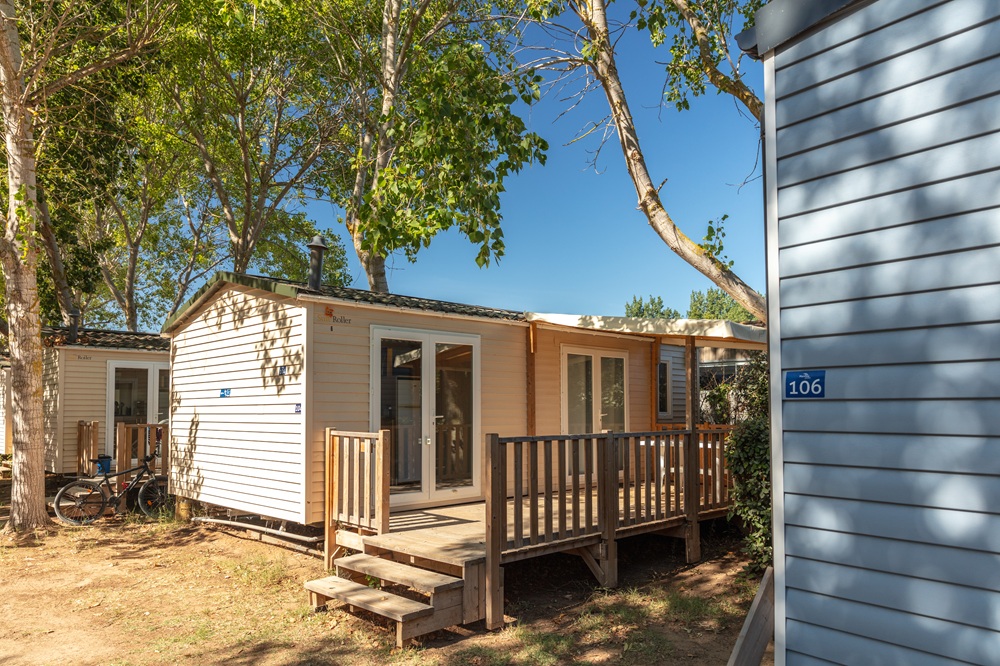 des mobil homes dans un camping